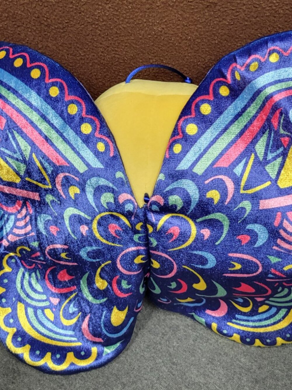 Butterfly plush - Picture 6 of 6